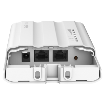 Reyee - Base Station for radio links - Frequency 5.15 GHz 5.85 GHz - Proprietary Protocol based on TDMA - IP55, suitable for exterior - 2x SMA connectors for external antenna connection